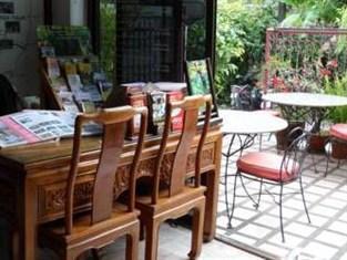 The Red Hibicus Guest House Chiang Mai Luaran gambar