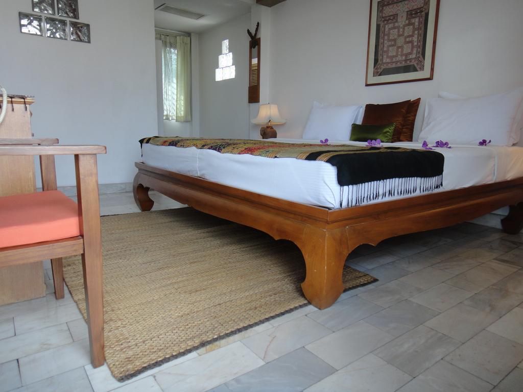 The Red Hibicus Guest House Chiang Mai Luaran gambar